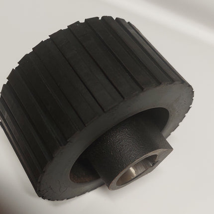IEL.076.00655 132 DIA 65 W RUBBER ON STEEL DRIVE WHEEL - INNOVATIVE EQUIPMENT LTD