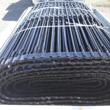 Webs with 3 Traction Belts